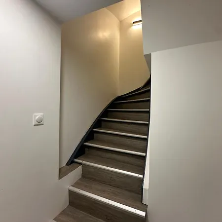 Le 7 - Cosy Souplex 4 Personne Centre - Stationnement Gratuit דירה מולהאוס
