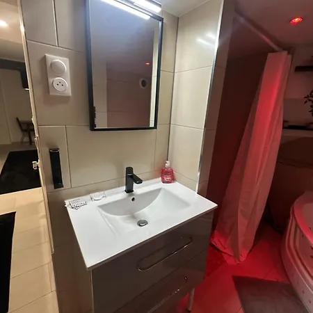 Le 7 - Cosy Souplex 4 Personne Centre - Stationnement Gratuit