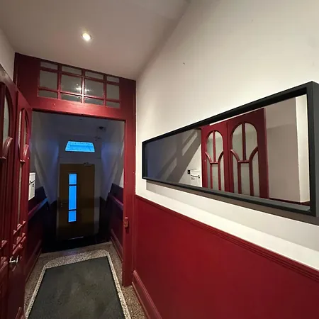 # Le 7 # Nuitee Torride, Balneo, Tantra Centre *