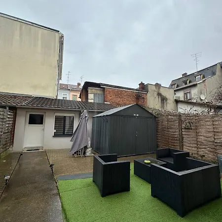 # Le 7 # Souplex 4 Personne Centre 아파트 *